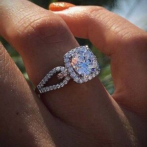 Exquisite Sterling Silver Sapphire Ring